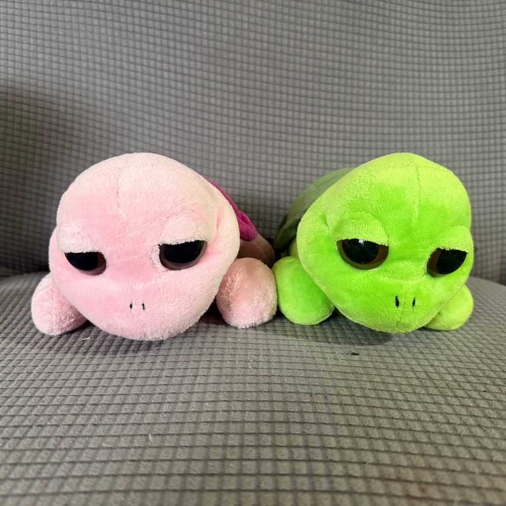 Aurora Dreamy Eyes Turtle Stuffed Animal Pink & Green Plush Toy 11” Set Of 2